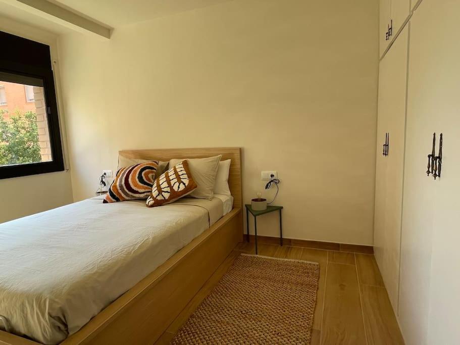Superflat Near Beach 15' Center Sant Adria de Besos Buitenkant foto